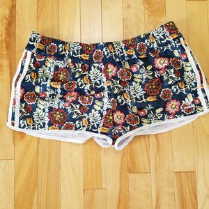 Adidas crop running shorts size Medium